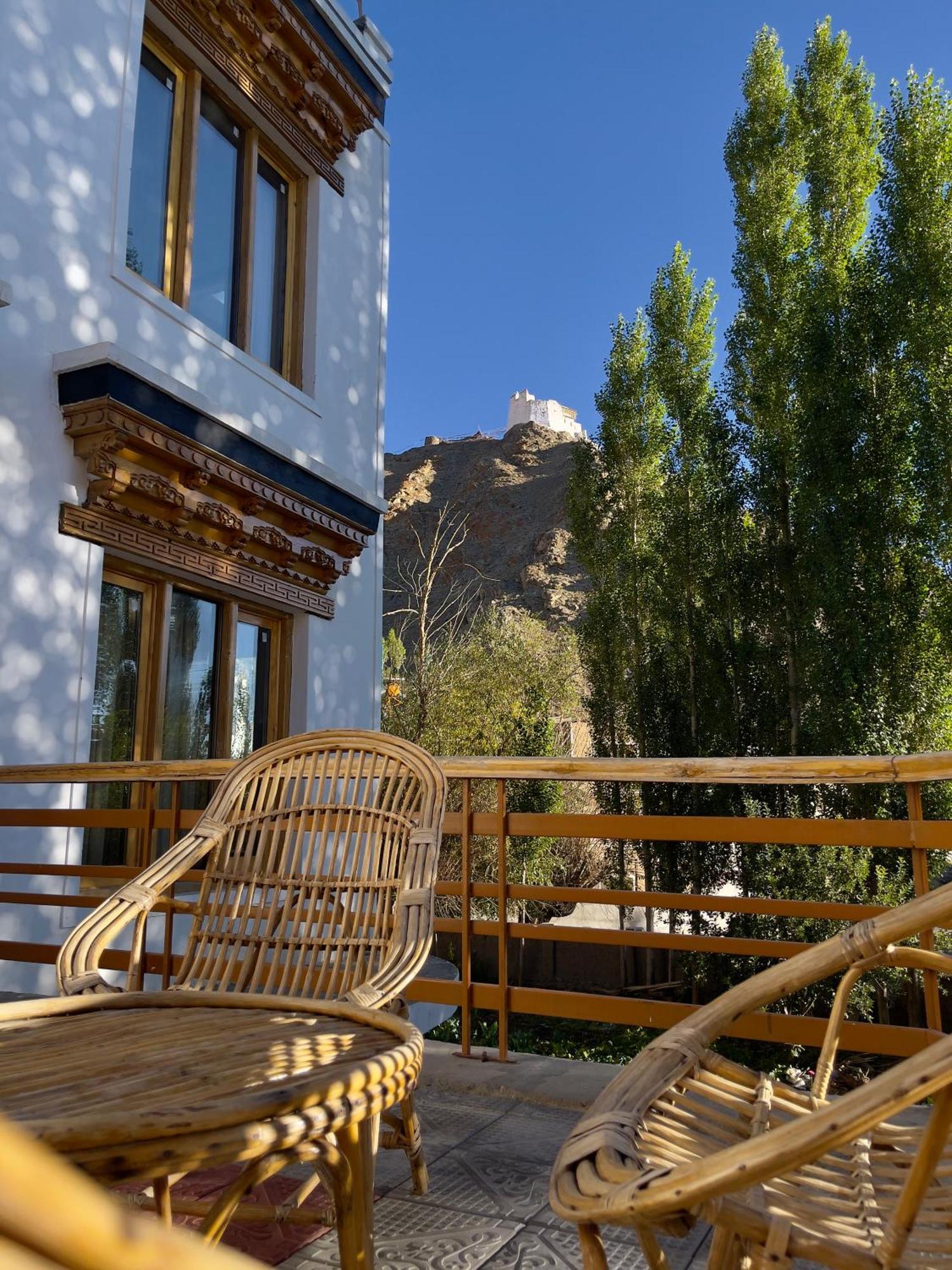 Rock Castle Residency Hotell Leh Eksteriør bilde